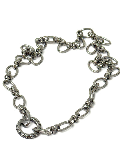 Chunky Oval Link Stainless Steel Chain with stylish design, perfect for sliding pendants and easy handling.