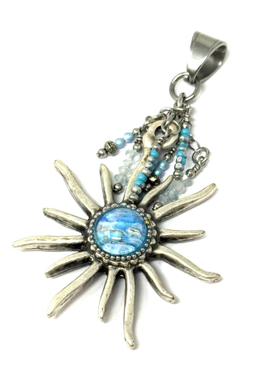 Handmade Sky Blue Czech Glass Sun Beaded Pendant Necklace features a striking design, making it ideal for daily wear and a great way to showcase your personal style.